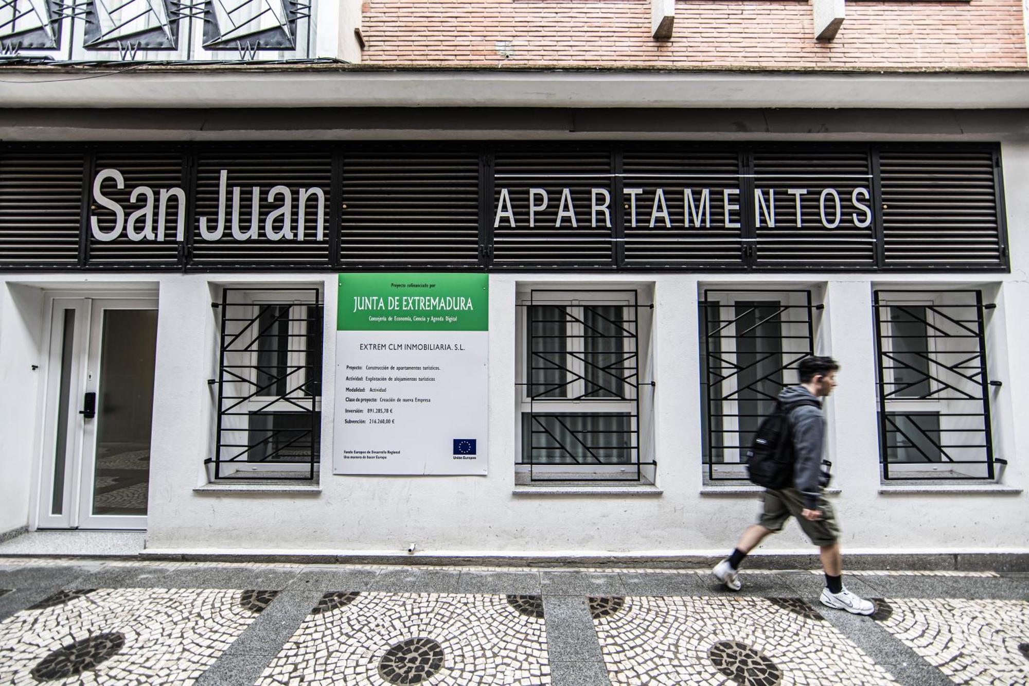 Apartamentos Luxury En San Juan 巴达霍斯 外观 照片